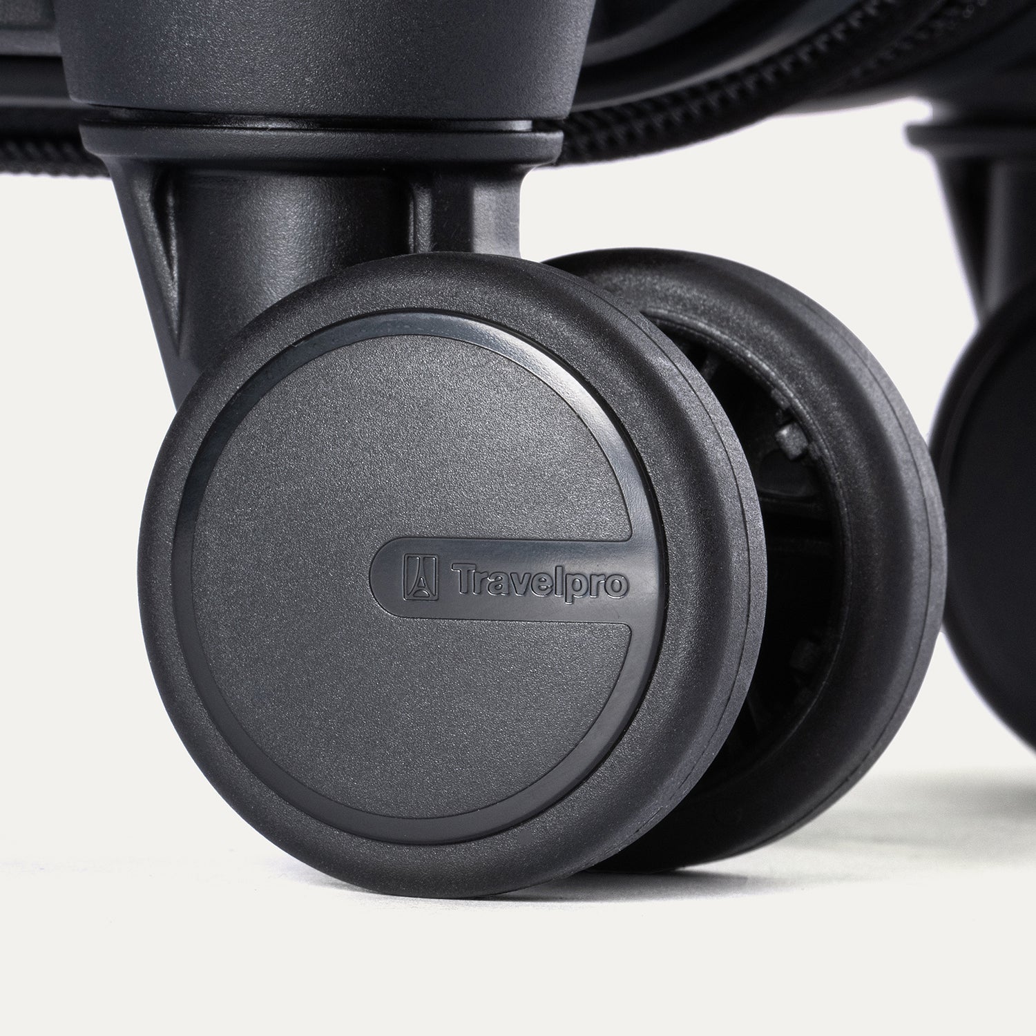Maxlite® Air V2 Carry-On Hardside Spinner - Image 18