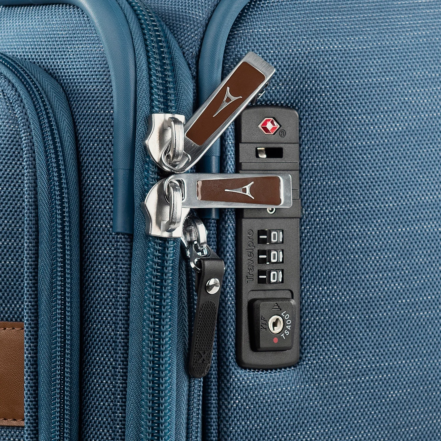 Platinum® Elite Medium Check-In Spinner - Image 11