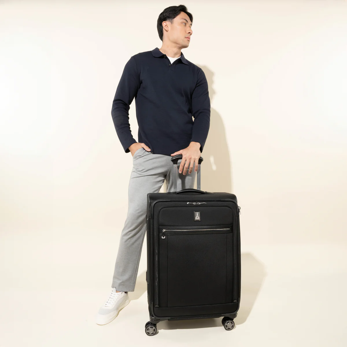Platinum® Elite Medium Check-In Spinner - Image 61
