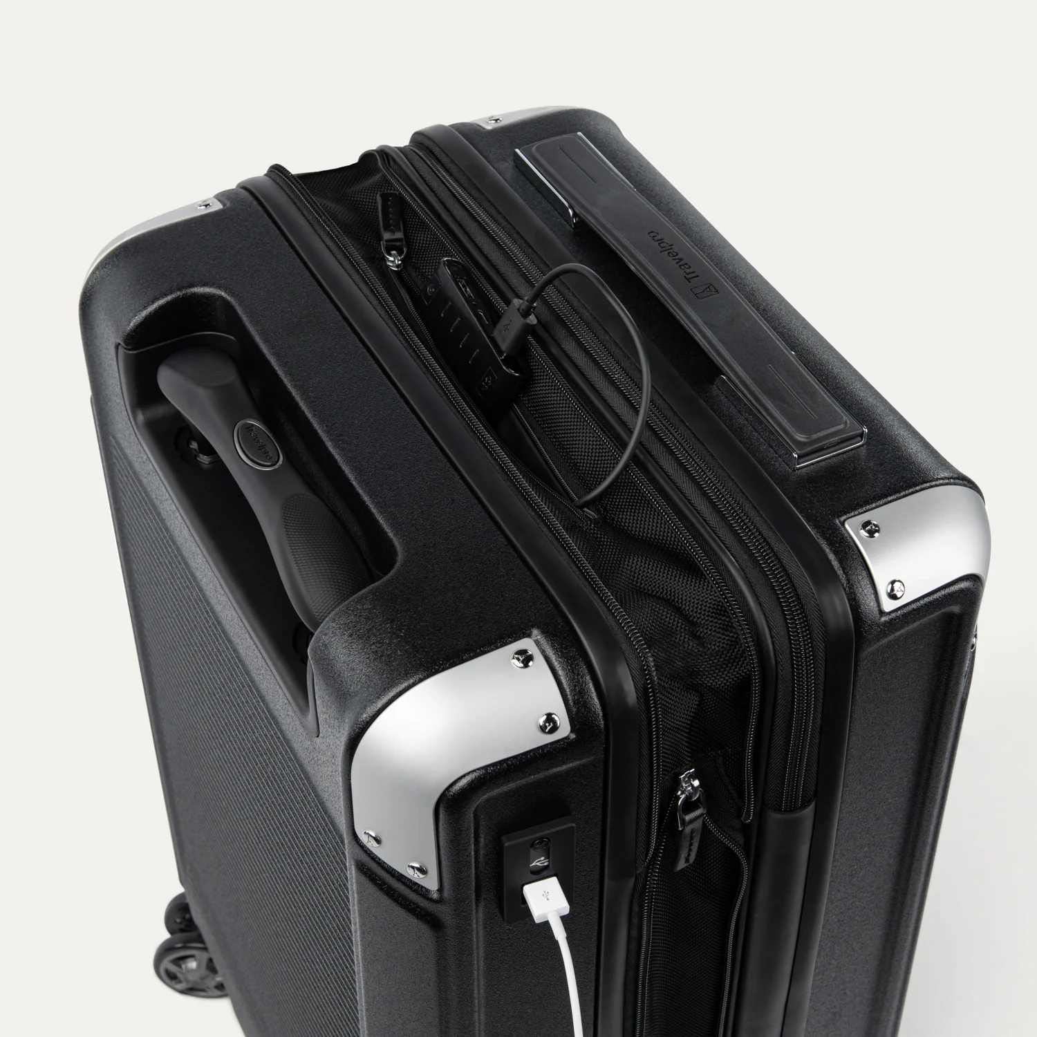 Platinum® Elite Carry-On Hardside Spinner - Image 14
