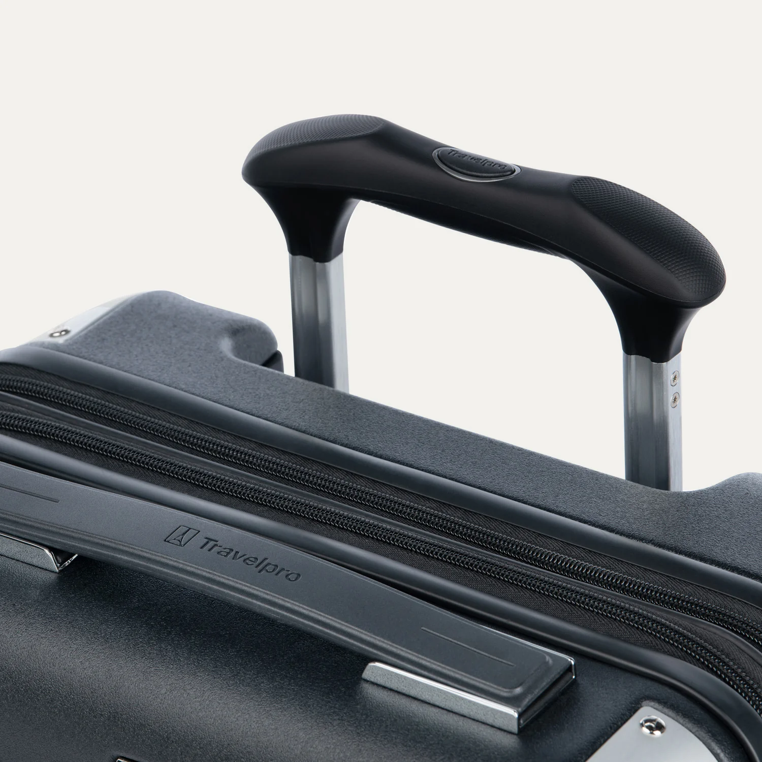 Platinum® Elite Carry-On Hardside Spinner - Image 20