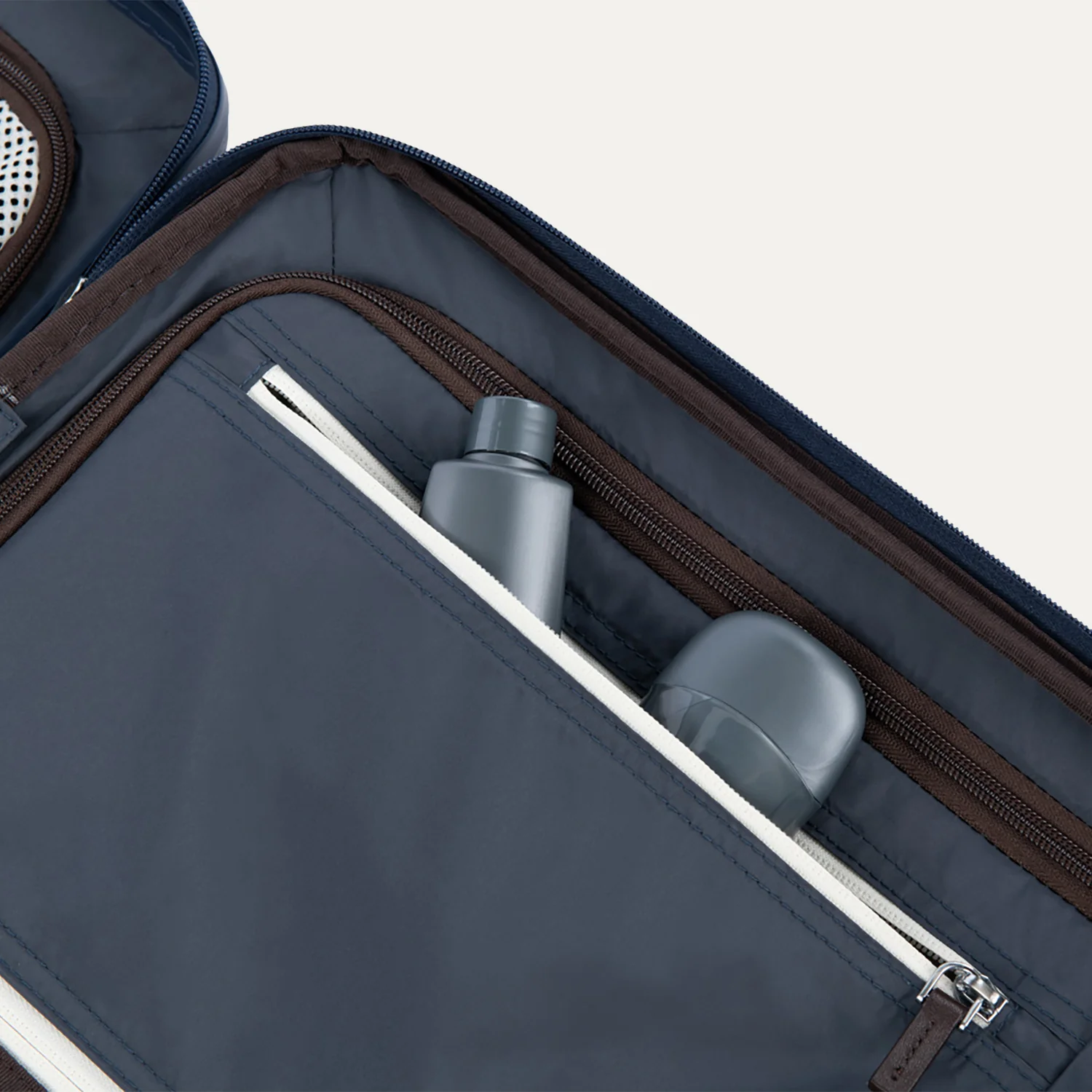 Platinum® Elite Carry-On Hardside Spinner - Image 54