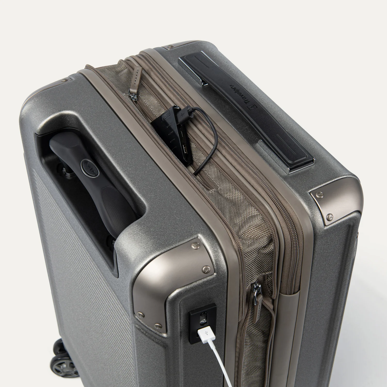 Platinum® Elite Carry-On Hardside Spinner - Image 58