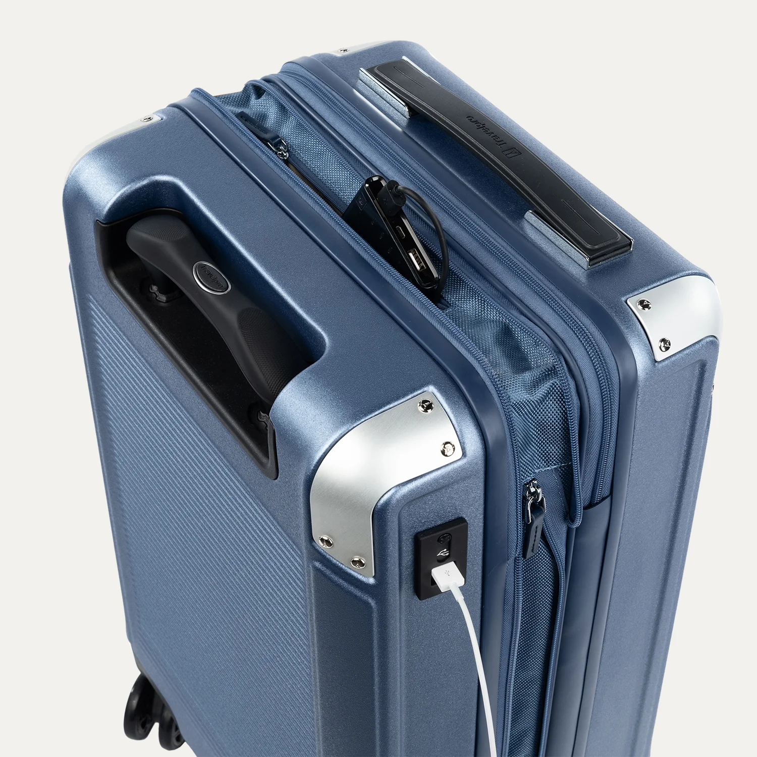 Platinum® Elite Compact Carry-On Hardside Spinner - Image 10