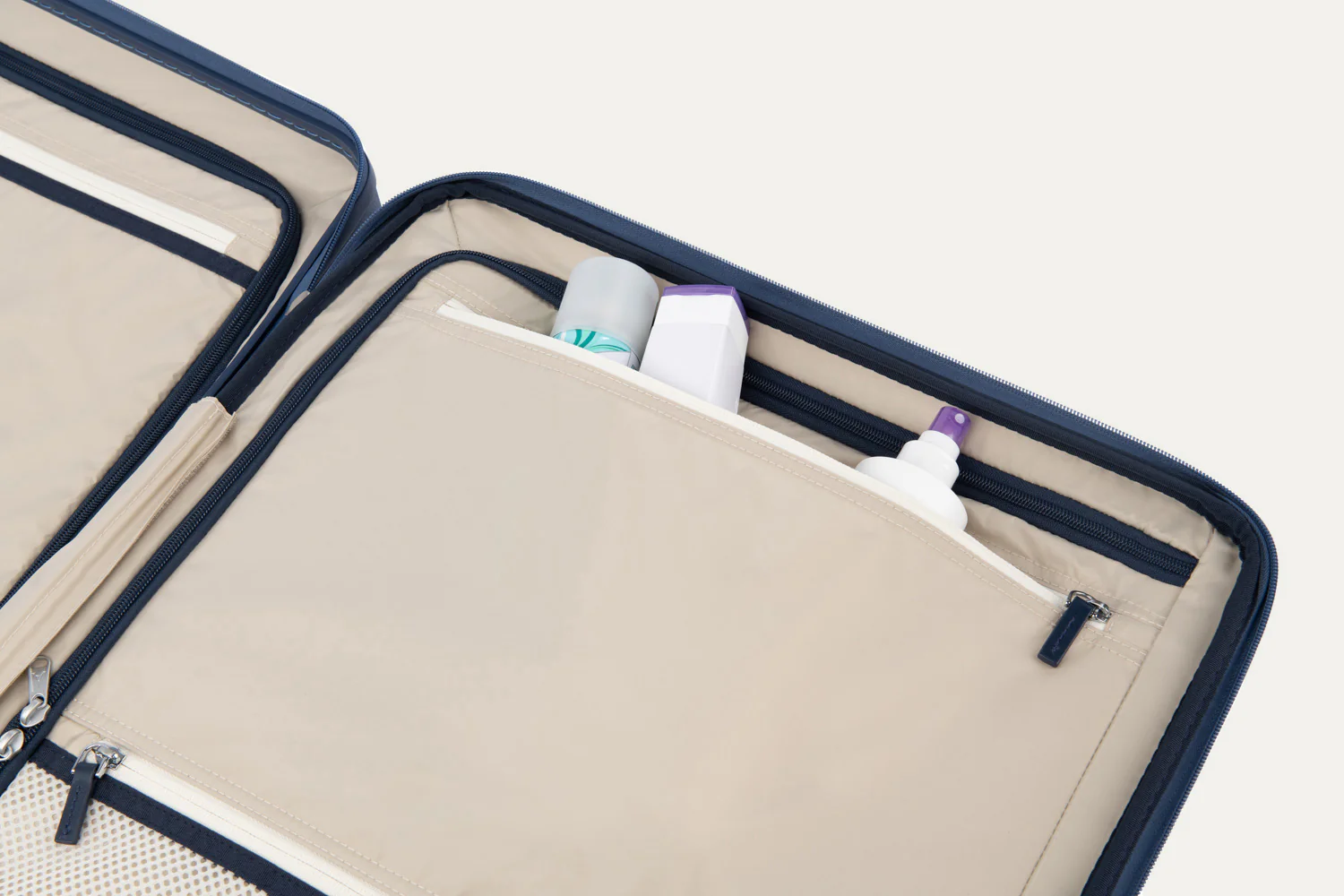 Platinum® Elite Large Check-In Hardside Spinner - Image 37