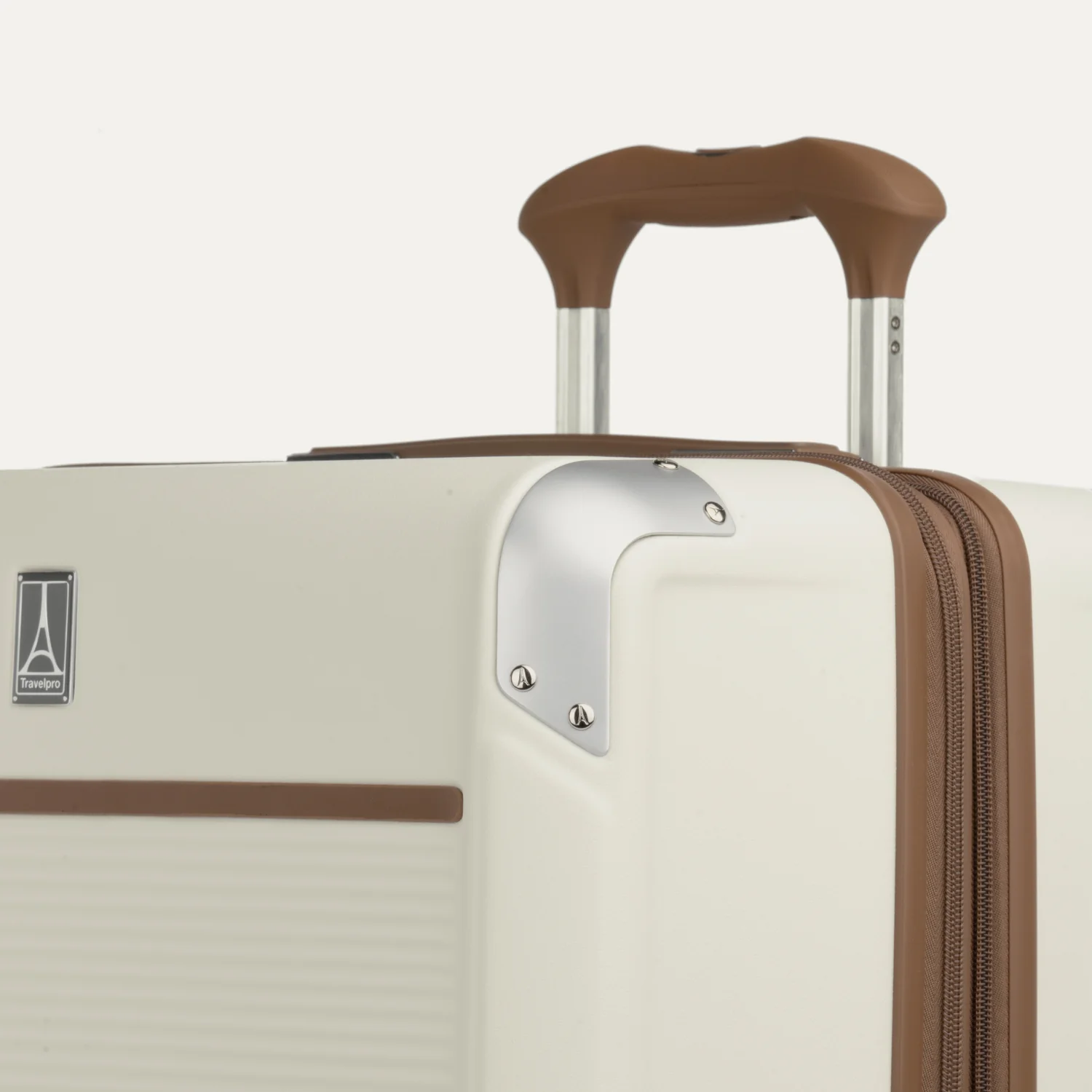 Platinum® Elite Large Check-In Hardside Spinner - Image 7