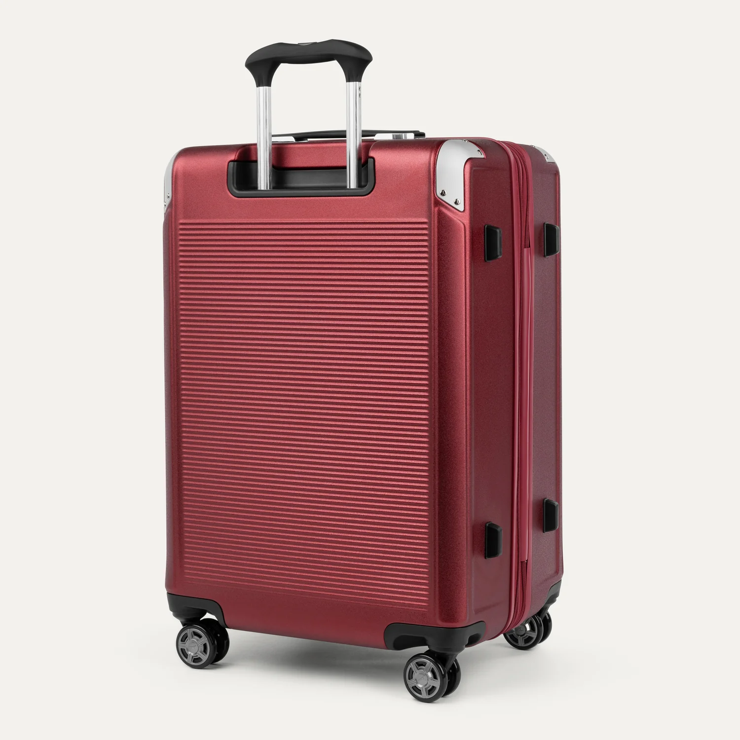Platinum® Elite Medium Check-In Hardside Spinner - Image 15