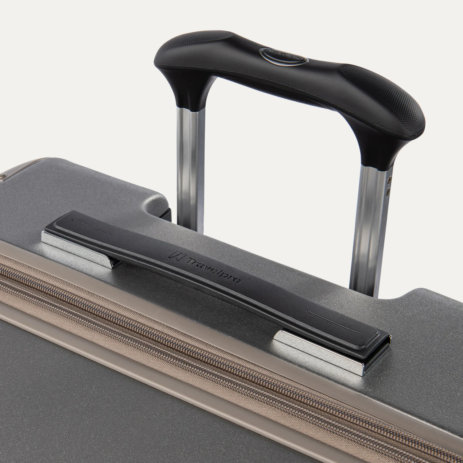 Platinum® Elite Medium Check-In Hardside Spinner - Image 69